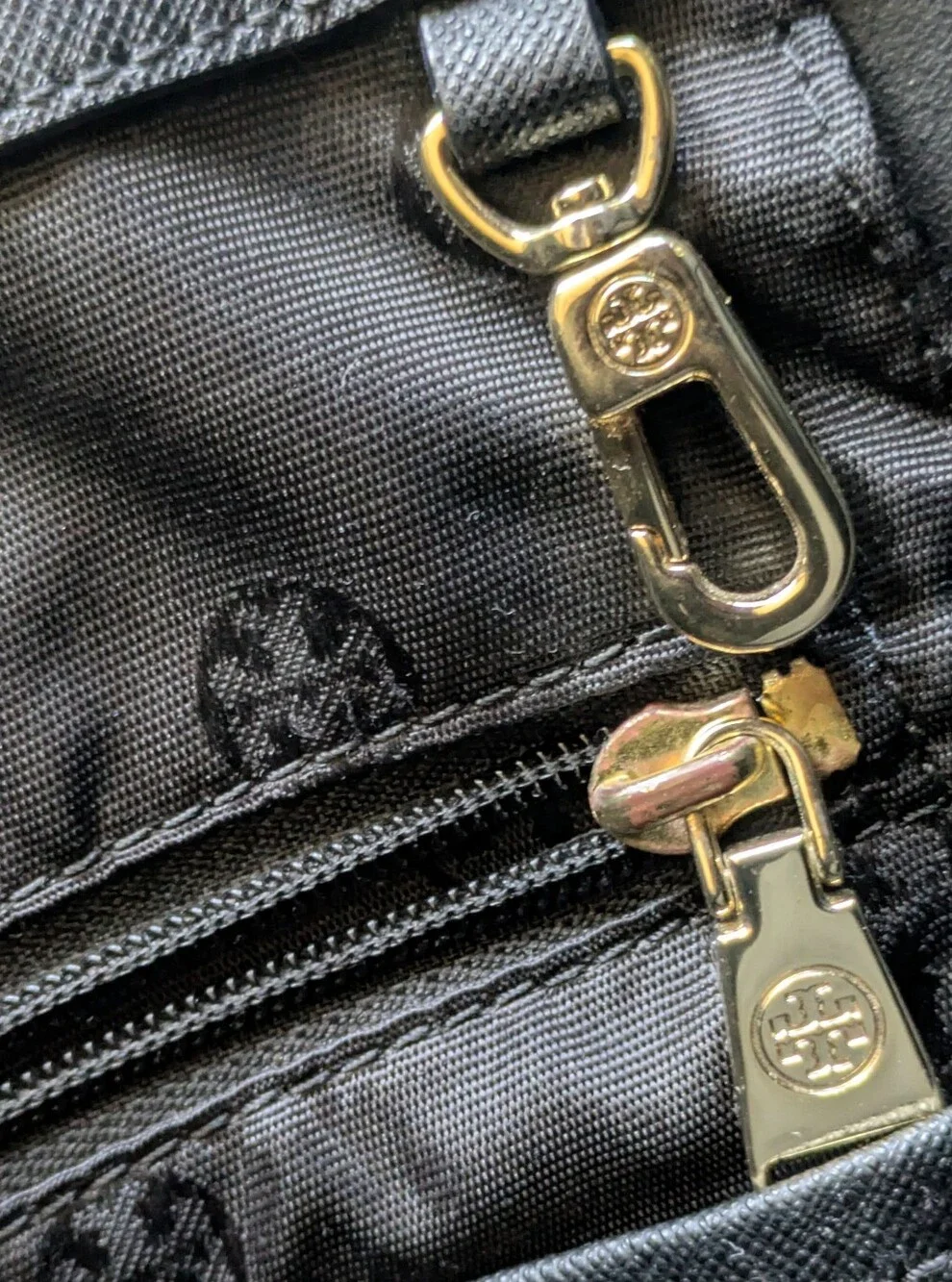 Tory Burch Tote Black Leather Shoulder Bag.